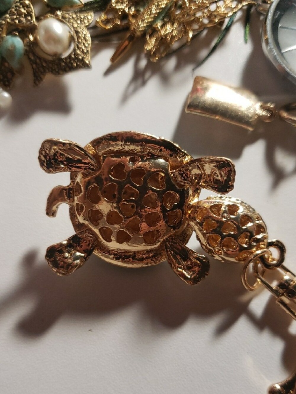 Siren's Collection Turtle Blue & Gold Keychain - Picture 5 of 7